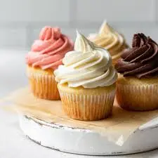 Cupcakes w icing, 24s