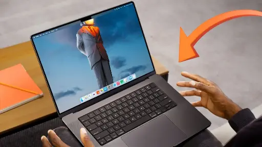 MACBook Pro M3- Alexis
