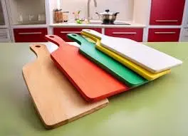 Plastic cutting board